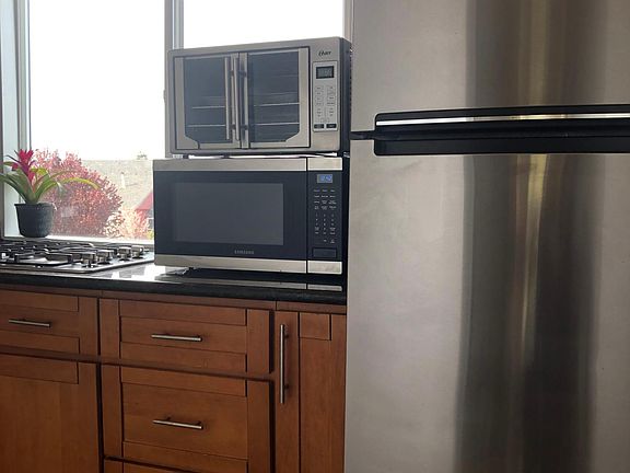 3rd image of 6037 Market St APT A