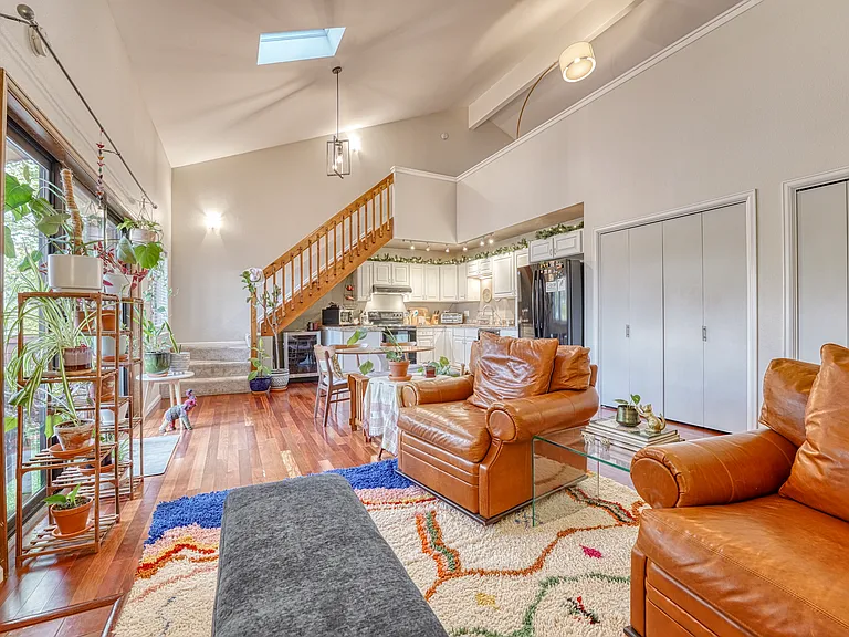 1901 Centennial Dr — Photo 14