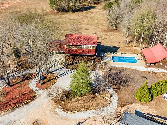 1104 County Road 237, Roanoke, AL 36274 | MLS #20100976 | Zillow