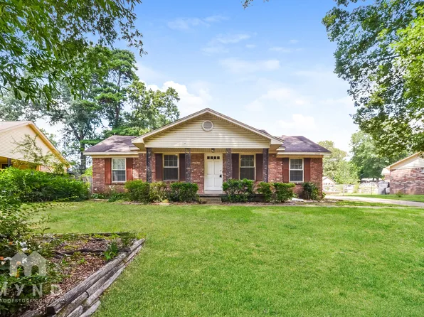 1176 Cedar Cir S, Southaven, MS 38671