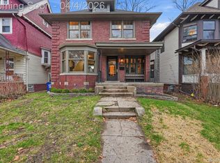 1807 Seyburn St, Detroit, MI 48214