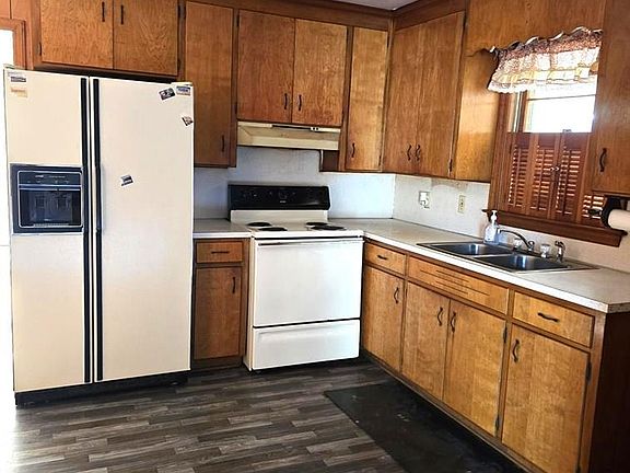 5th image of 1022 E 9th St