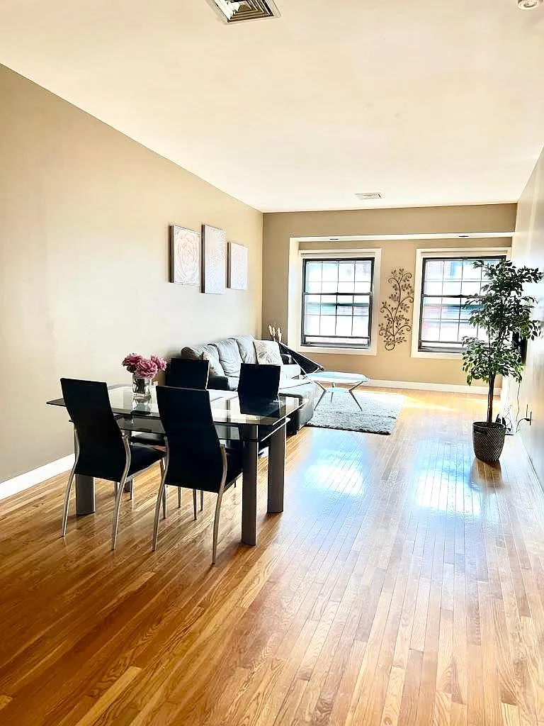 Building Photo - 10 Weston Ave #417