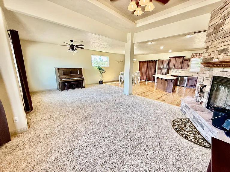 1425 S Staghorn St — Photo 11