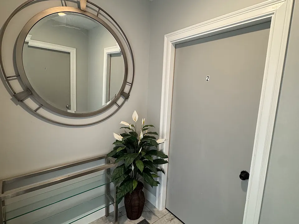 119 W Broad St #2