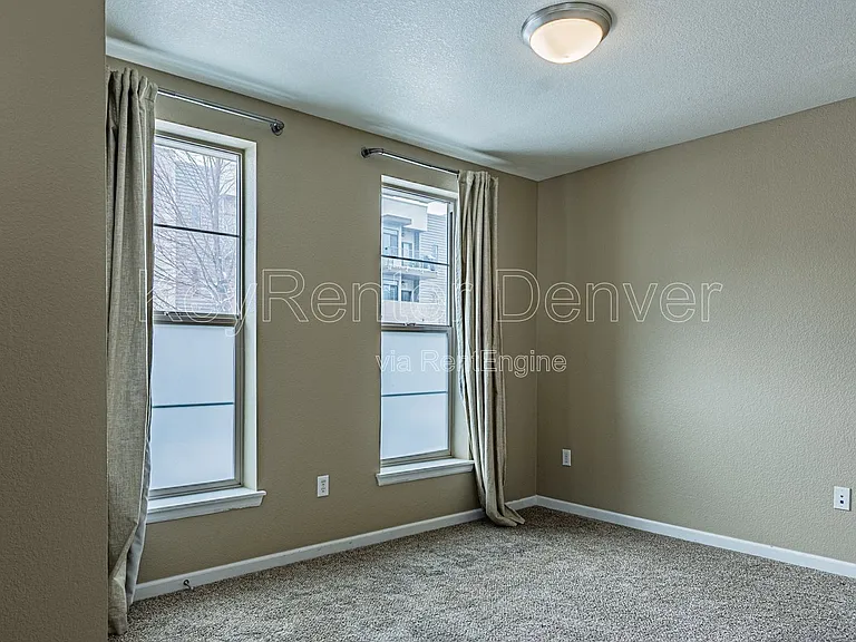 492 S Saulsbury St — Photo 29