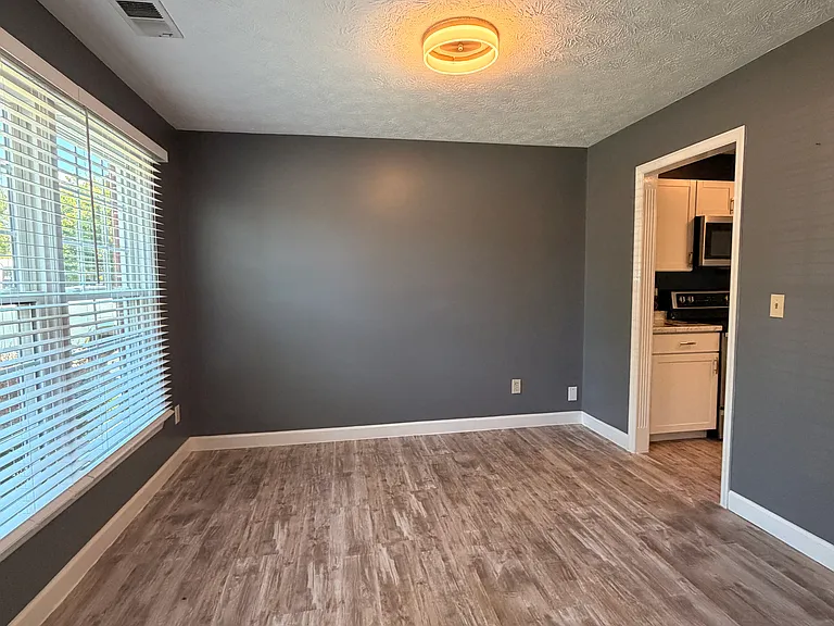 1819 Timber Creek Dr — Photo 5