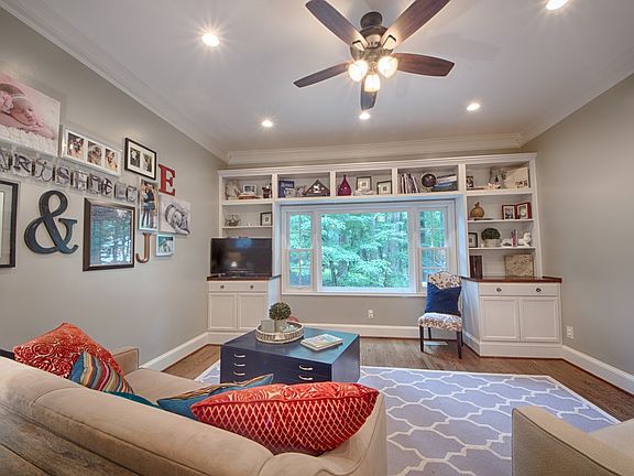 2nd image of 5918 Prince James Dr #78
