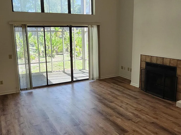 2706 Wood Hill Dr #2706 — Photo 4