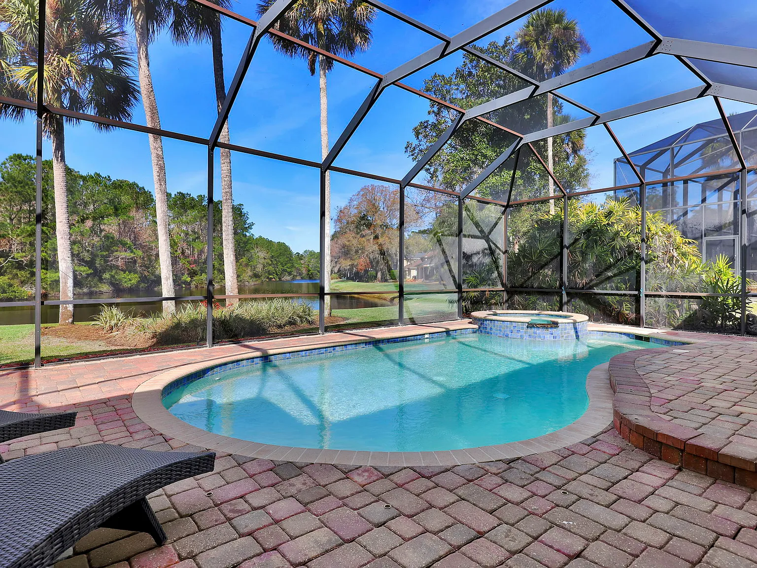 4 bed, 2488 sqft, $5,200 — Photo 3