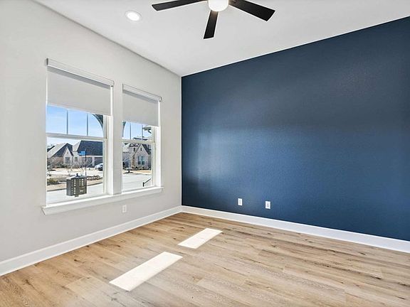 The Farnsworth - Study