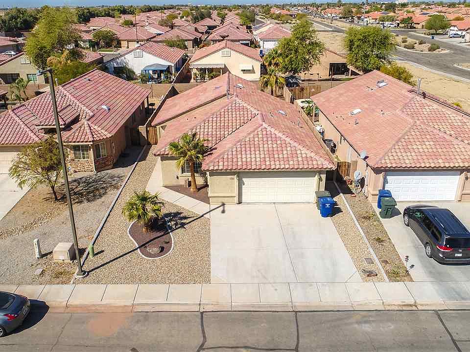 1st image of 2652 S Paloma Ave