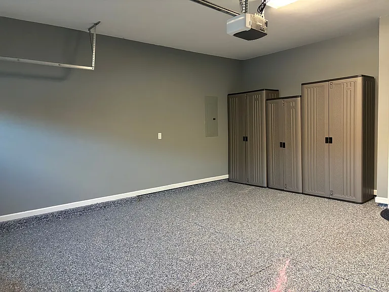 408 Abe Cir — Photo 14