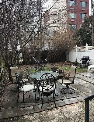 Rented by Oxford Property Group | media 24