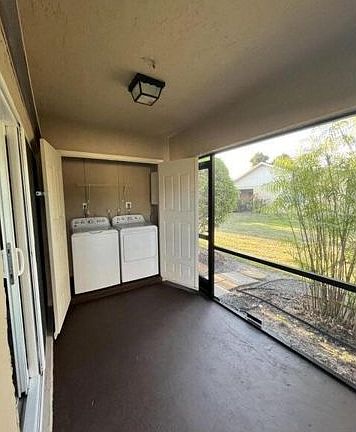 3rd image of 223 SE 1st Cir
