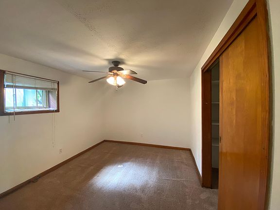 3rd image of 7244 Moller Ave