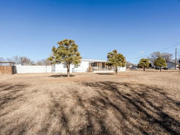 1821 E 13th St, Dalhart, TX 79022