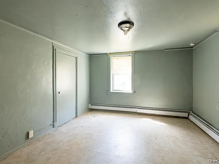 30 Martin Pl #1 — Photo 6