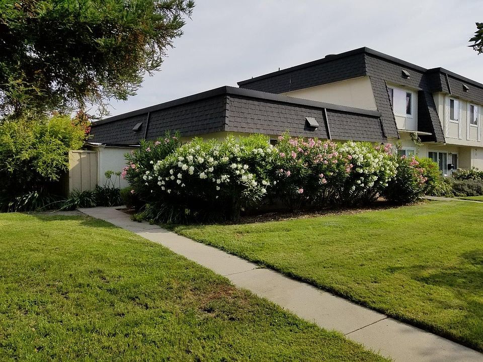 1st image of 402 Velasco Dr