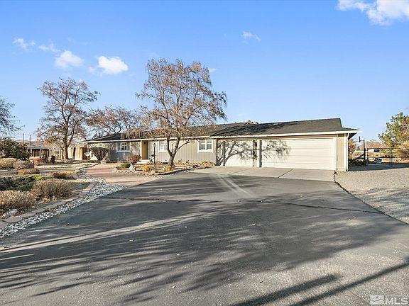 2nd image of 430 Rockwell Blvd