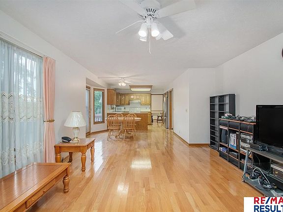 5th image of 13528 Hillsborough Dr