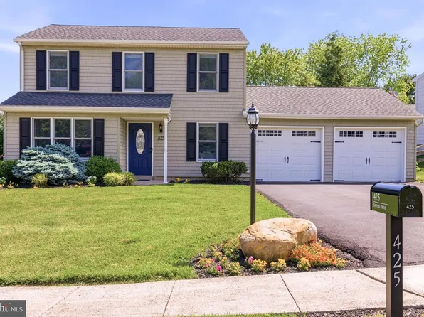 425 Sawyer Dr, Harleysville, PA 19438