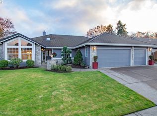 827 Jannette Ct, Springfield, OR 97477