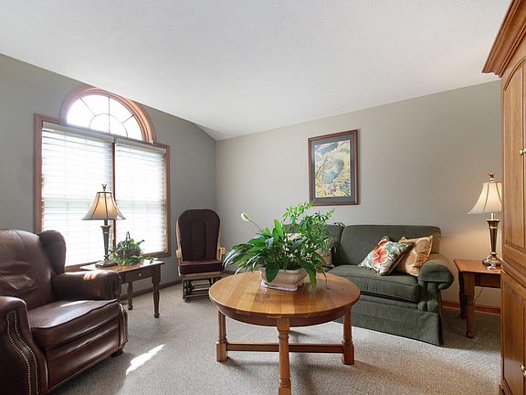 4th image of 3753 Thornridge Dr