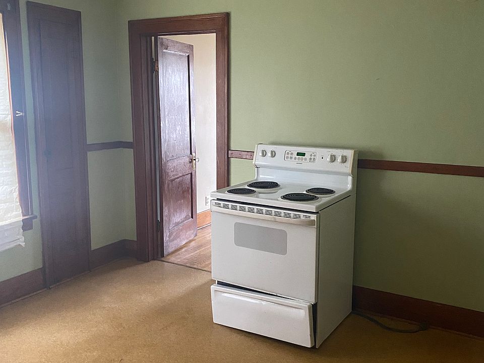 1st image of 455 24th St #2