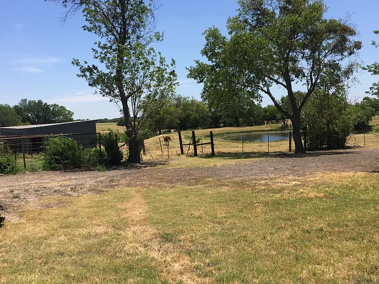 615 Water Well Rd — Photo 6