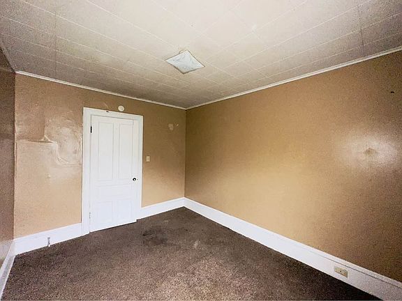 2nd image of 17 Columbia Ave #2