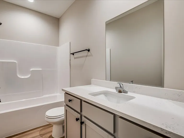 15339 W Kristina St — Photo 10