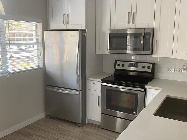 4811 Bayshore Blvd #103 — Photo 3