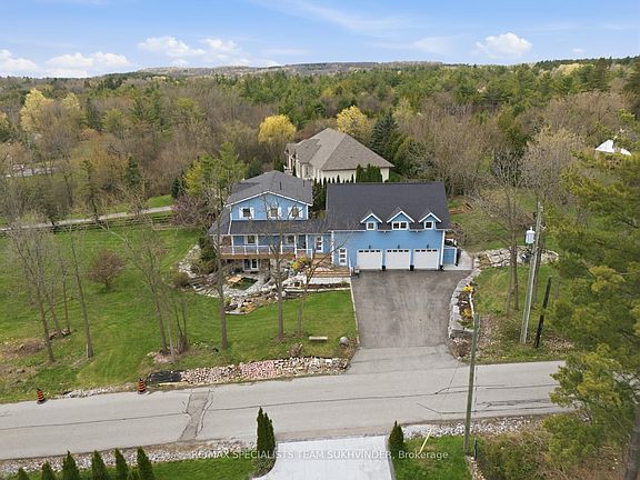3rd image of 10 Isabella St