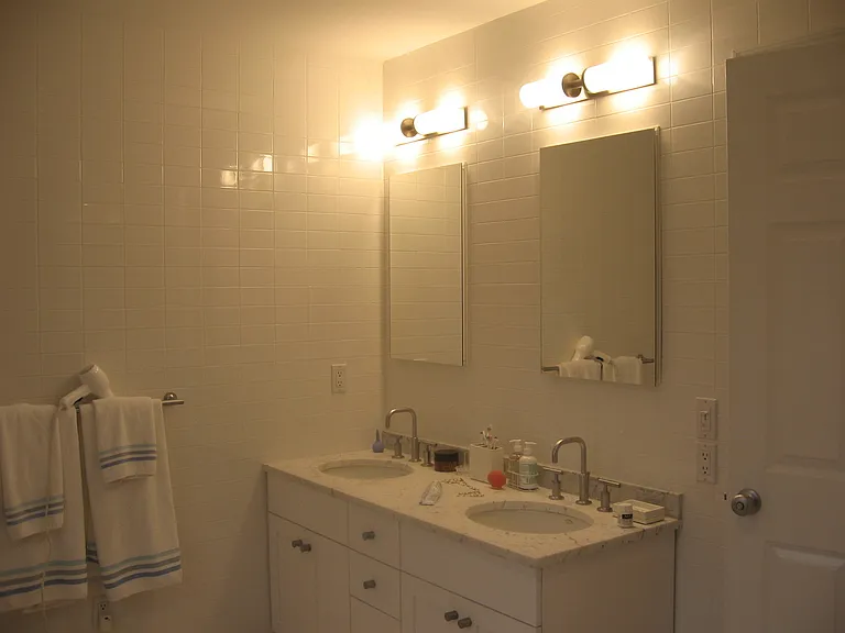 11 Fairway Dr — Photo 8
