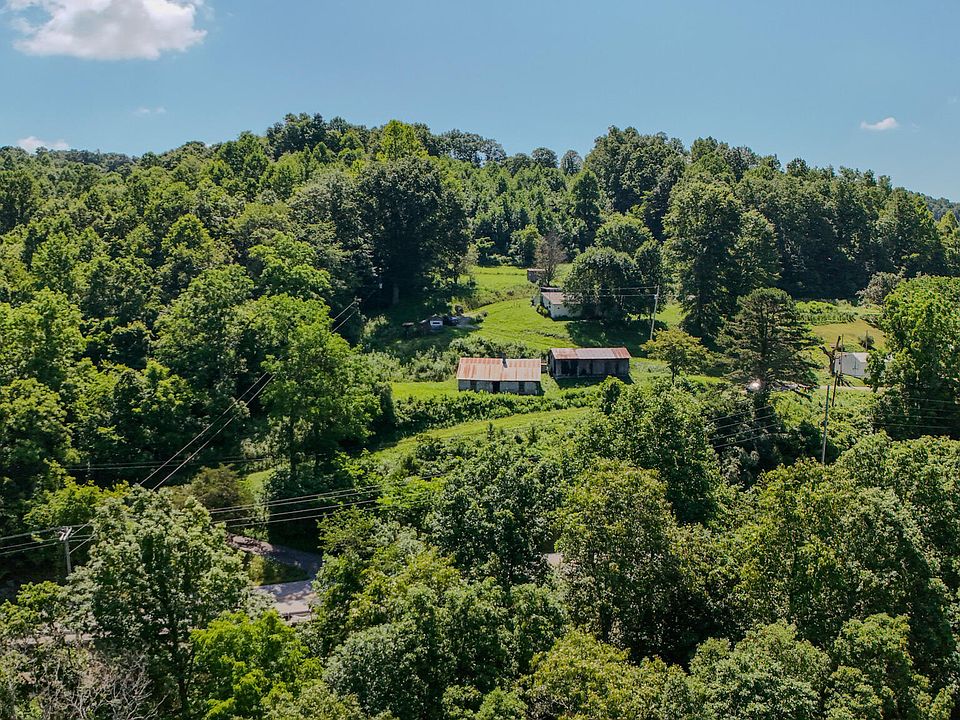 1st image of 158 Robbins Ln