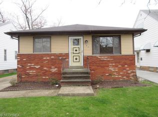 3021 North Ave, Parma, OH 44134