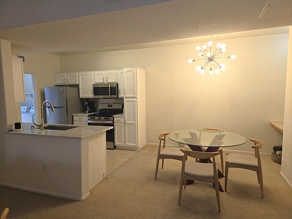 3rd image of 41410 Juniper St Unit 2022