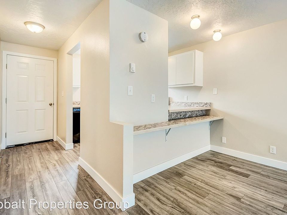 1st image of 550 NW 10th St APT 3