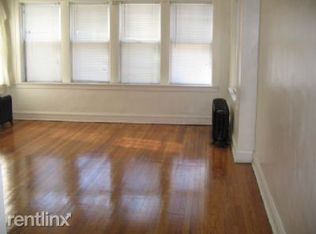 7945 S Saint Lawrence Ave, Chicago, IL 60619