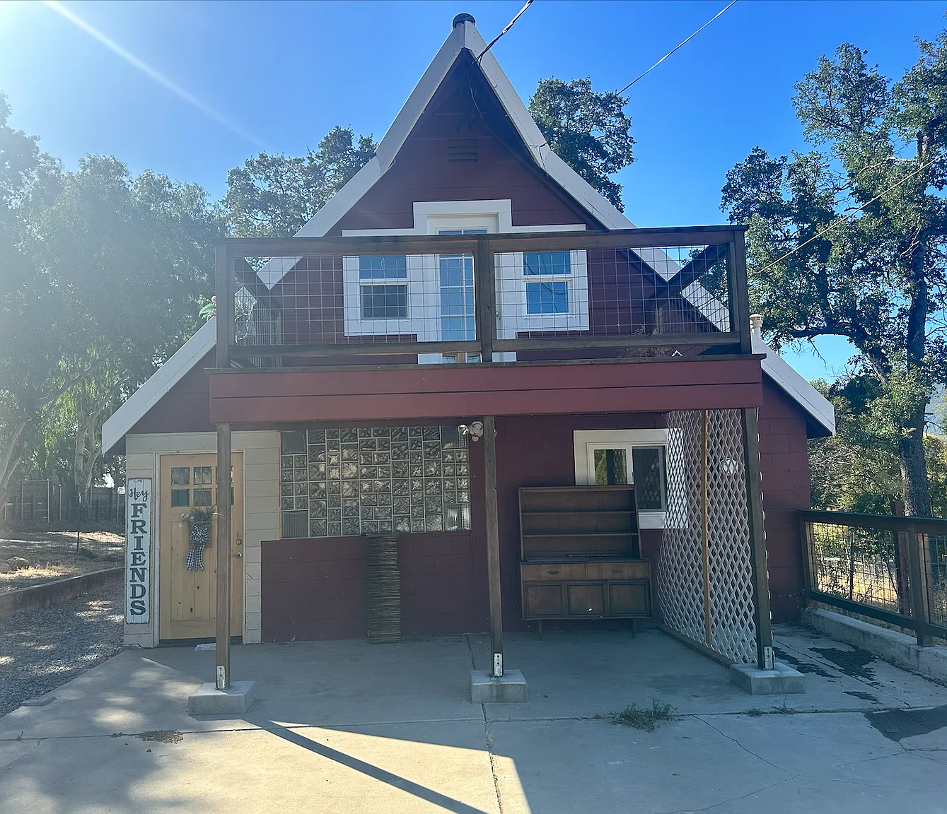 441 Sunset St photo 1