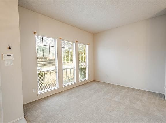 5th image of 1409 Summerwind Ln