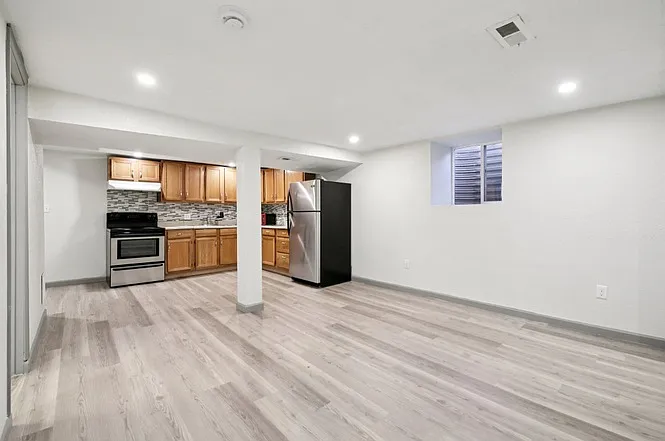 4161 Milwaukee St — Photo 19