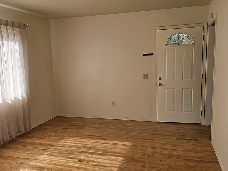 1844 S Chapel Ave #1/2 — Photo 7