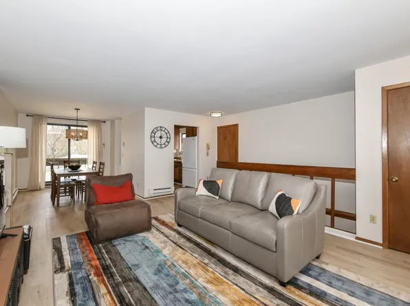 1875 Haymarket ROAD #20, Waukesha, WI 53189
