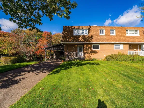 23 Apollo Ct, Halifax, NS B3M 1G9
