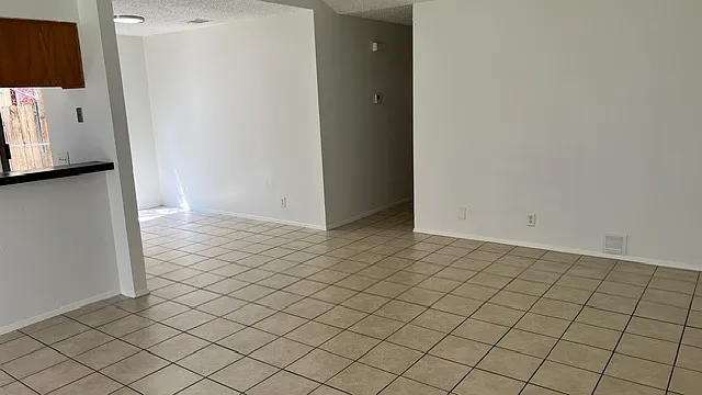 11400 Ptarmigan Dr — Photo 2