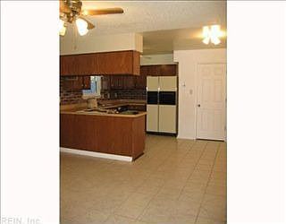 3rd image of 1411 Dove Dr