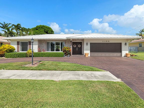 5th image of 1109 SE 14th Avenue