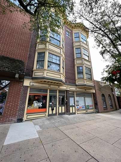 1st image of 132 W Market St APT 3A